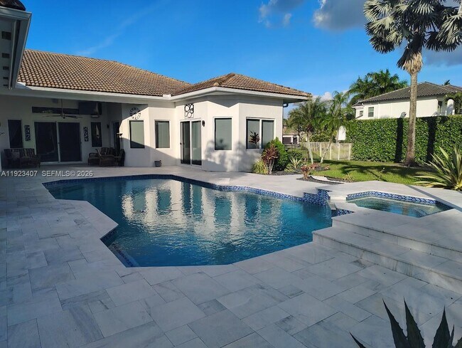 Building Photo - 15802 SW 15th St