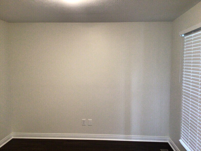 Building Photo - 1557 Pheasant Run Dr