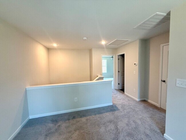 Building Photo - Two bedroom, 2.5 bath newly constructed townhome in Whitsett