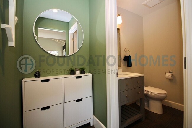 Building Photo - Fully Furnished 5BD/2.5BA Hillside View Home-FOUNDATION