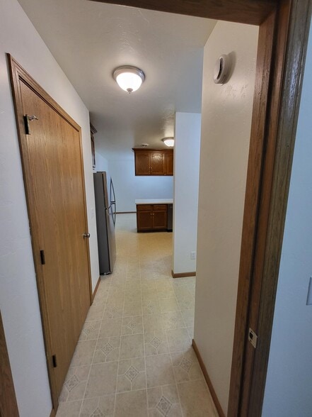 Building Photo - 4944 Rosewood Ct