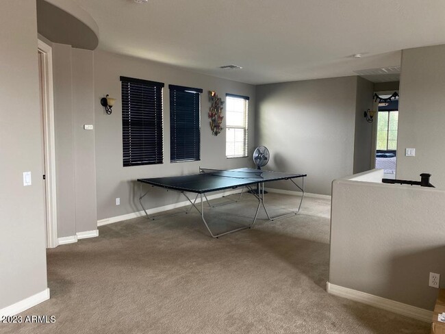 Building Photo - 2757 E Powell Way