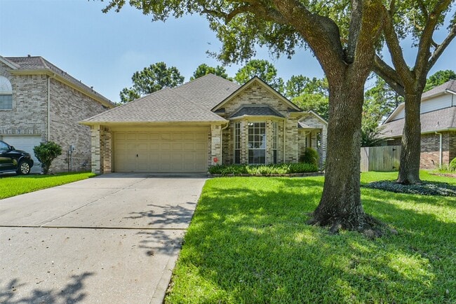 Building Photo - 17515 Fairgrove Park Dr