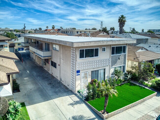 Floorplan - 12236 Manor Dr.