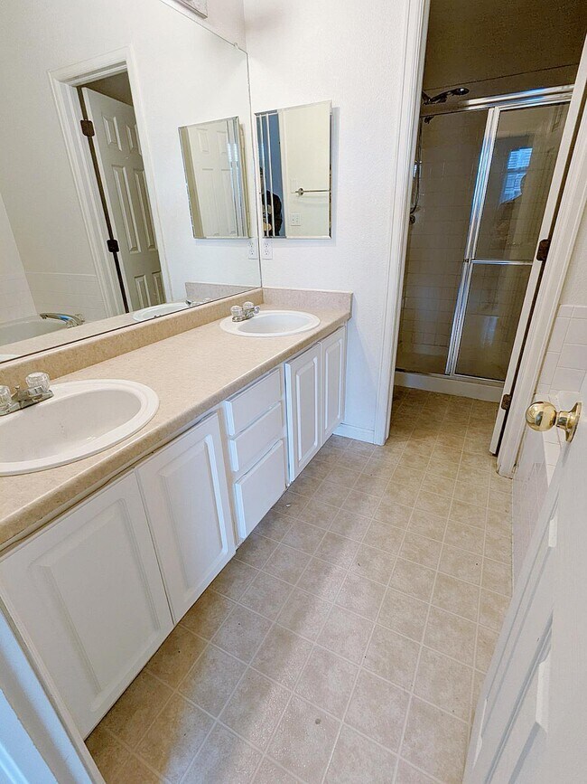 Building Photo - 2131 W 101st Cir