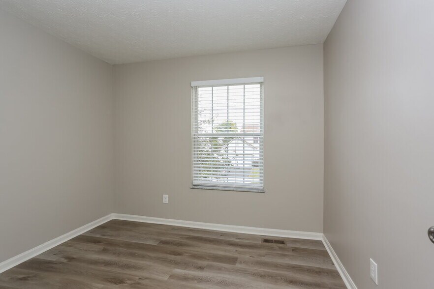 Building Photo - 861 Hurlock Ln