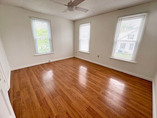 Building Photo - 3 Bedroom 1.5 Bathroom in Highspire!