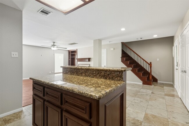 Building Photo - 14861 Altair Ct