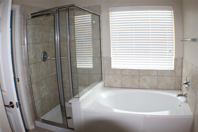 Building Photo - 6431 Densberry Ln