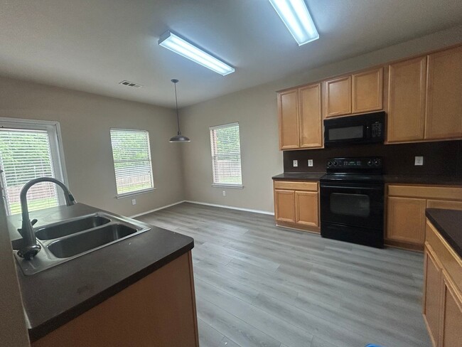 Building Photo - Large 5 bedroom home Anna TX!