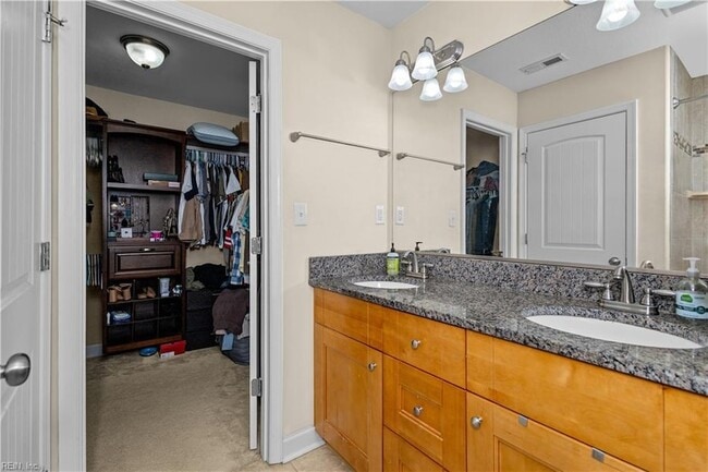 Building Photo - 3424 E Bonner Dr