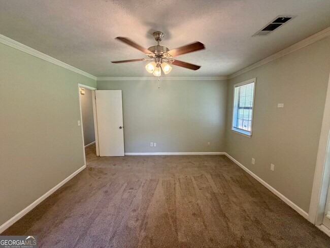 Building Photo - 209 Stagecoach Ridge