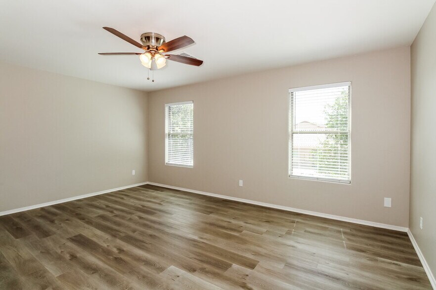 Building Photo - 60333 E Black Crest Loop