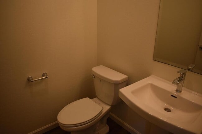 Building Photo - 1316 Eagle St