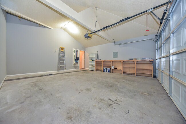 Building Photo - 1372 Michelangelo Dr