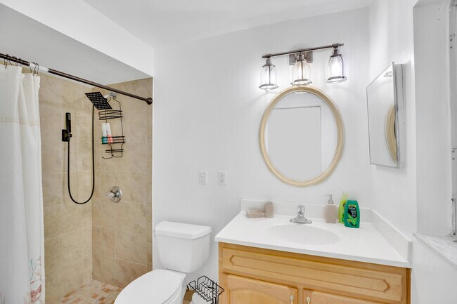 Building Photo - 175 22nd Ave