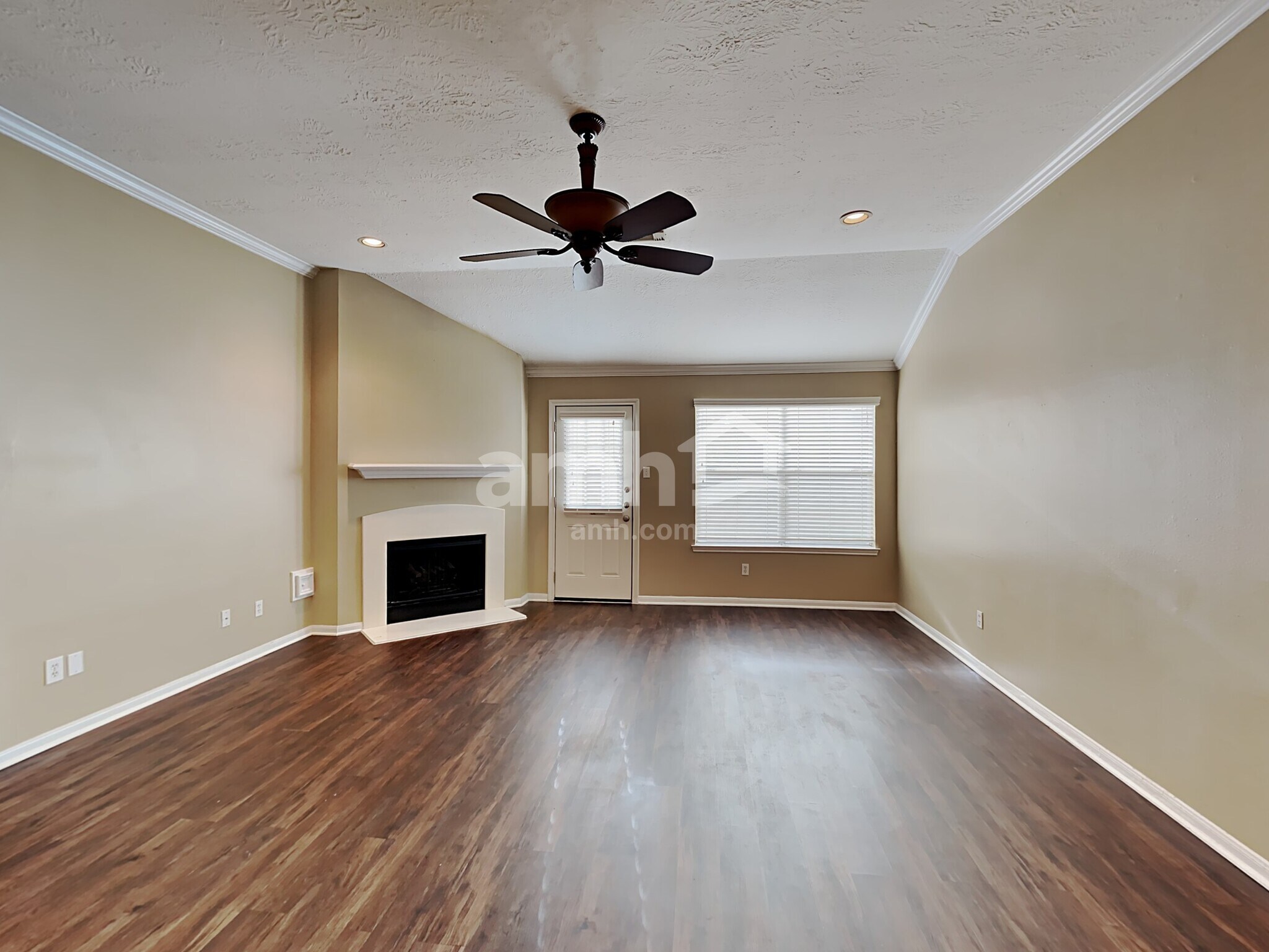 Building Photo - 29010 Ashbrook Ln