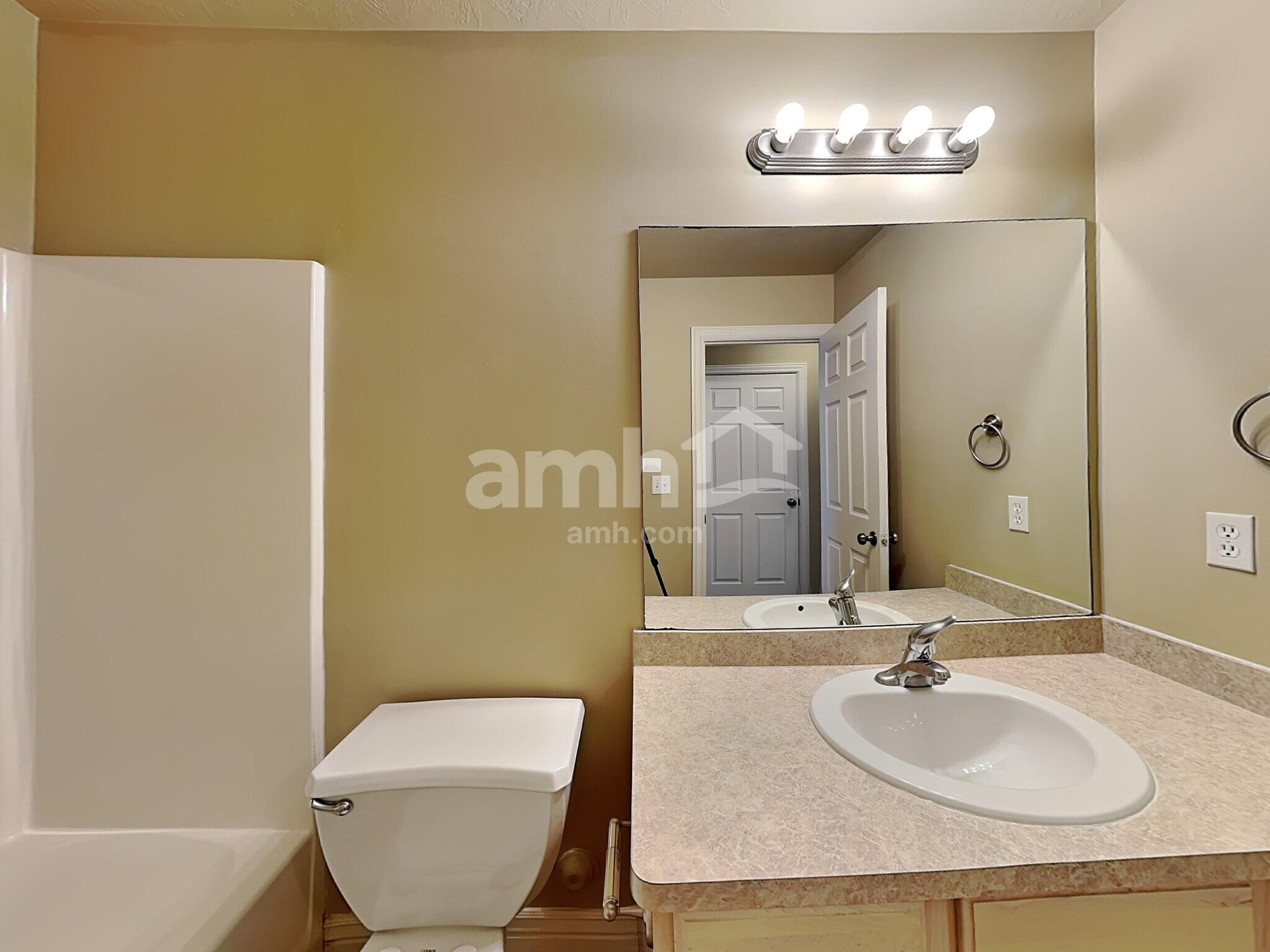 Building Photo - 171 Century Dr