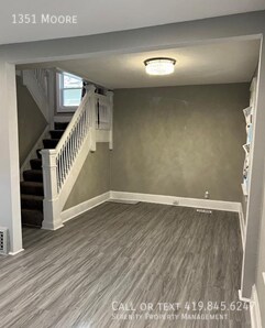 Building Photo - Three Bedroom Home For Rent!