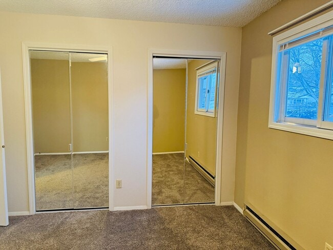 Building Photo - West End 4/2 - Garage, Deck and Fenced Backyard