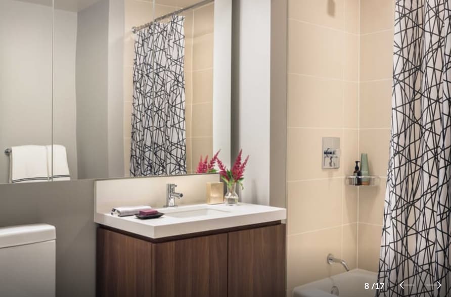 Building Photo - 77 W Wacker Dr