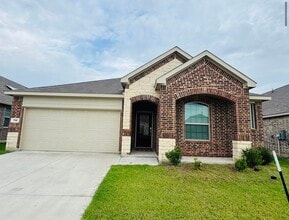 Building Photo - 736 Pollyann Trl