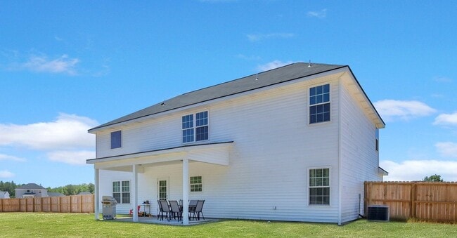 Building Photo - 91 Firefly Trce NE