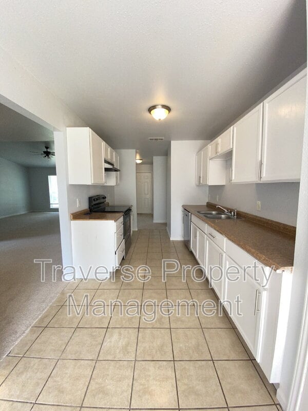 Building Photo - 7414 Emory Oak Ln