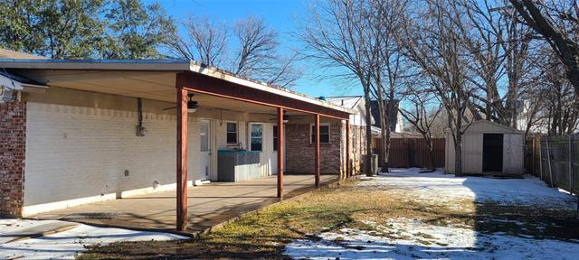 Building Photo - 200 Gardens Blvd