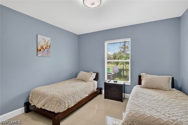 Building Photo - 850 29th St SW