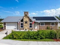 Building Photo - 1297 SE Floresta Dr