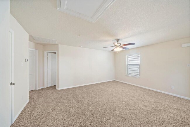 Building Photo - 2407 Lacyberry St