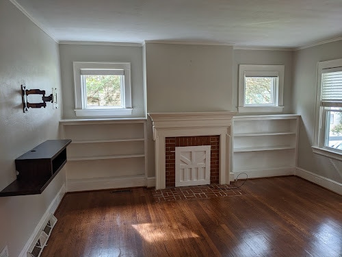 Building Photo - 1245 S Hawthorne Rd