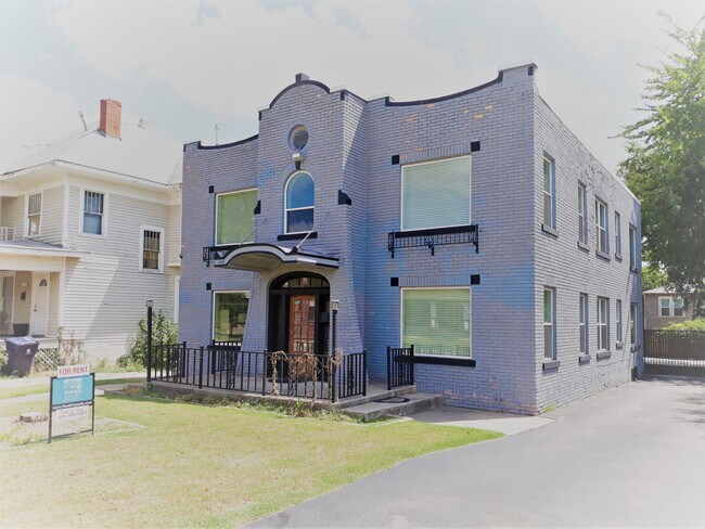 Building Photo - 1308 NW 16th St