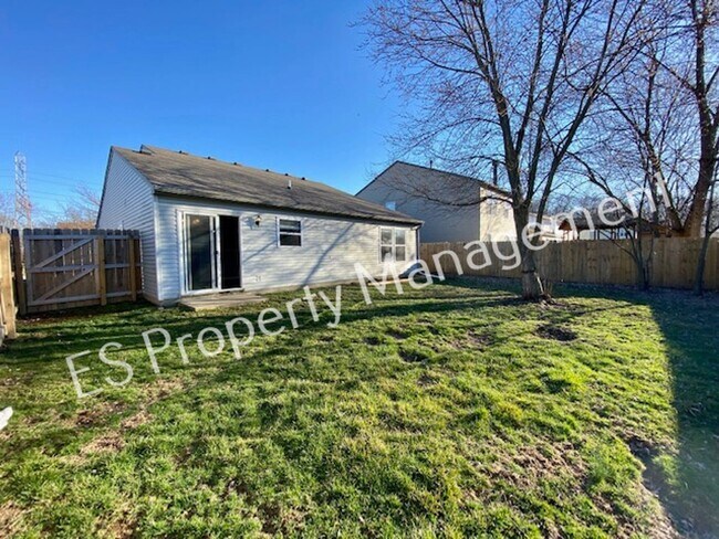 Building Photo - Stunning 3 Bedroom 2 Bath Home in Franklin Township!
