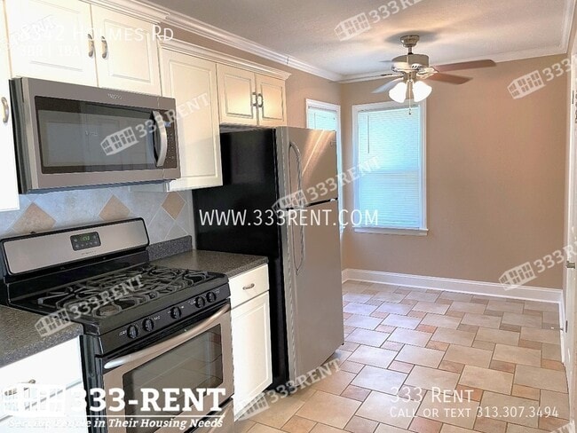 Building Photo - 8342 Holmes Rd