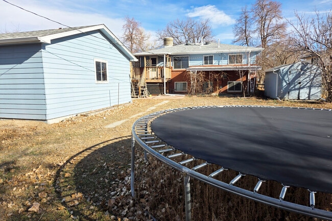 Building Photo - Fitz