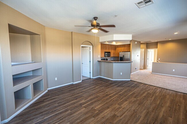 Building Photo - 3-Bed, 2-Bath Condo with Stunning Lake Views!