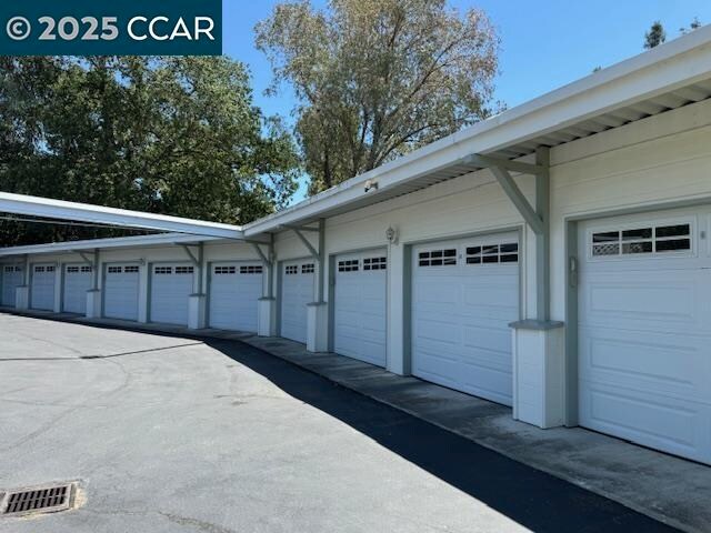 Building Photo - 1675 El Nido Ct