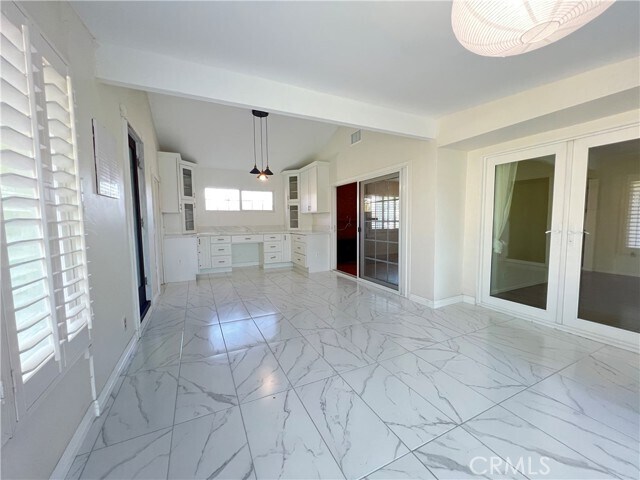 Building Photo - 921 Donnybrook Ave