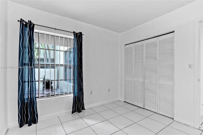 Building Photo - 12915 SW 88th Terrace