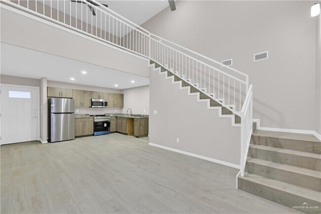 Building Photo - 16 N 23rd St