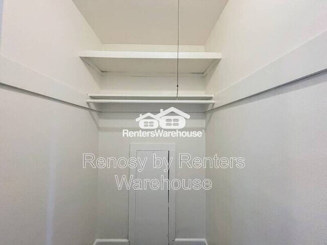 Building Photo - 2444 Tullibee Dr