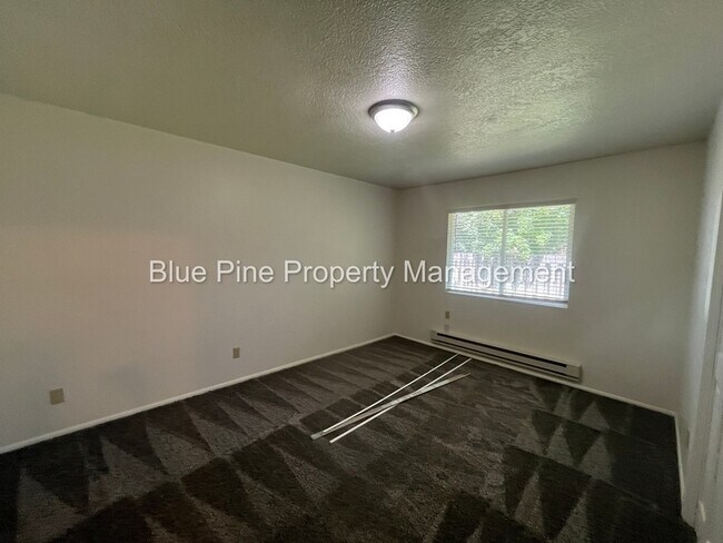 Building Photo - 1820 Avalon St