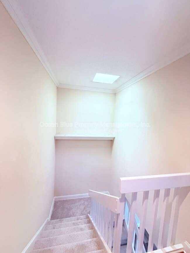 Building Photo - 15436 E Pond Woods Dr