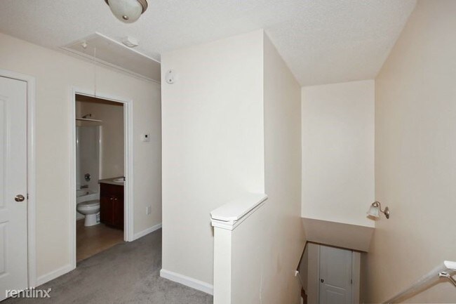 Building Photo - 3 br, 2.5 bath House - 158 Shenandoah Drive