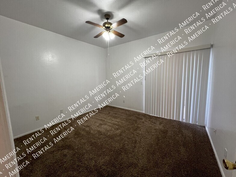 Building Photo - 6338 S Colonial Way