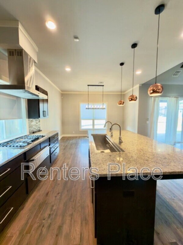 Building Photo - 4001 East 120th St S