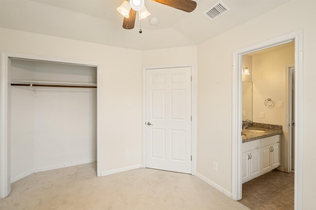 Building Photo - 107 Timber Rock Dr