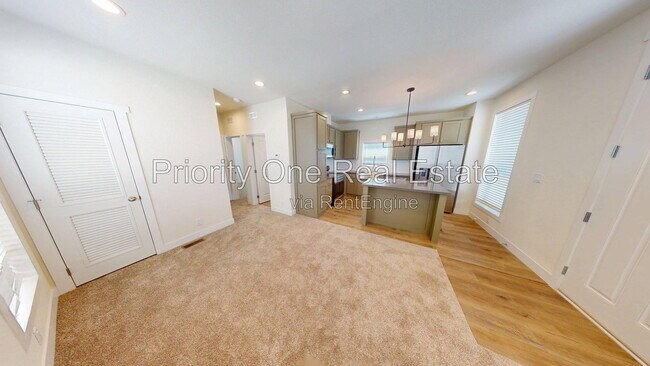 Building Photo - 13151 Cayote Ave